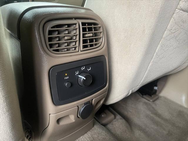 used 2004 GMC Envoy car, priced at $4,995