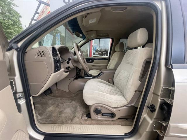 used 2004 GMC Envoy car, priced at $4,995