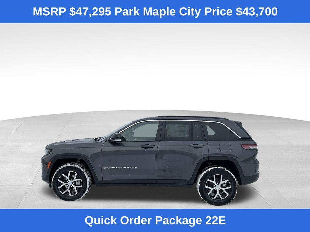 new 2025 Jeep Grand Cherokee car, priced at $43,700