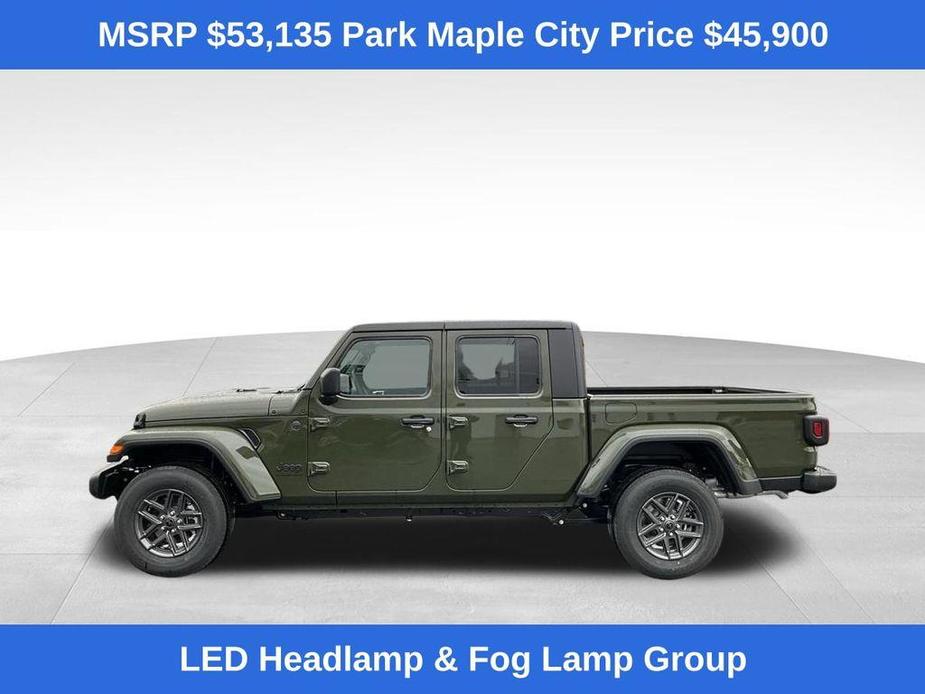 new 2024 Jeep Gladiator car, priced at $43,500