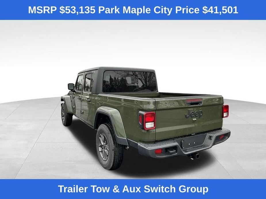 new 2024 Jeep Gladiator car, priced at $41,501