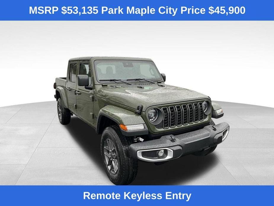 new 2024 Jeep Gladiator car, priced at $43,500