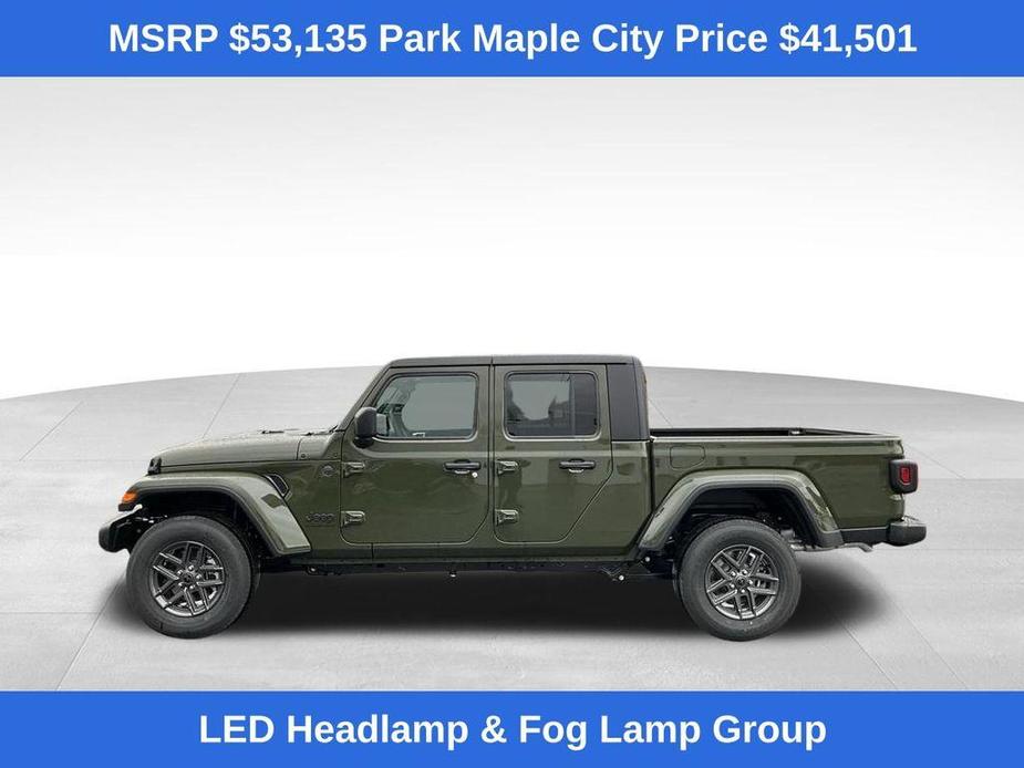 new 2024 Jeep Gladiator car, priced at $41,501