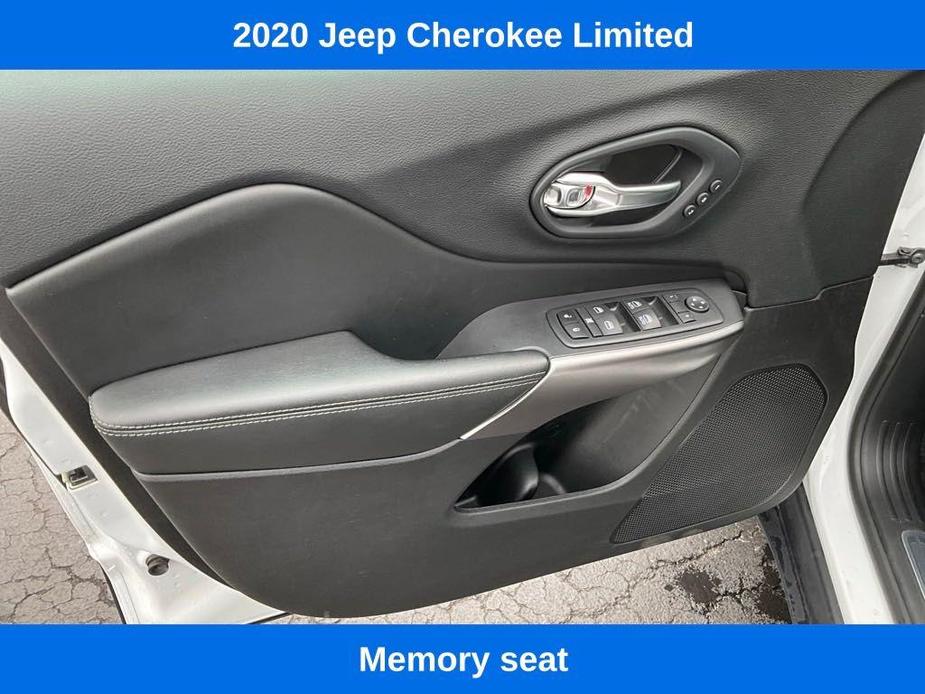 used 2020 Jeep Cherokee car, priced at $19,422