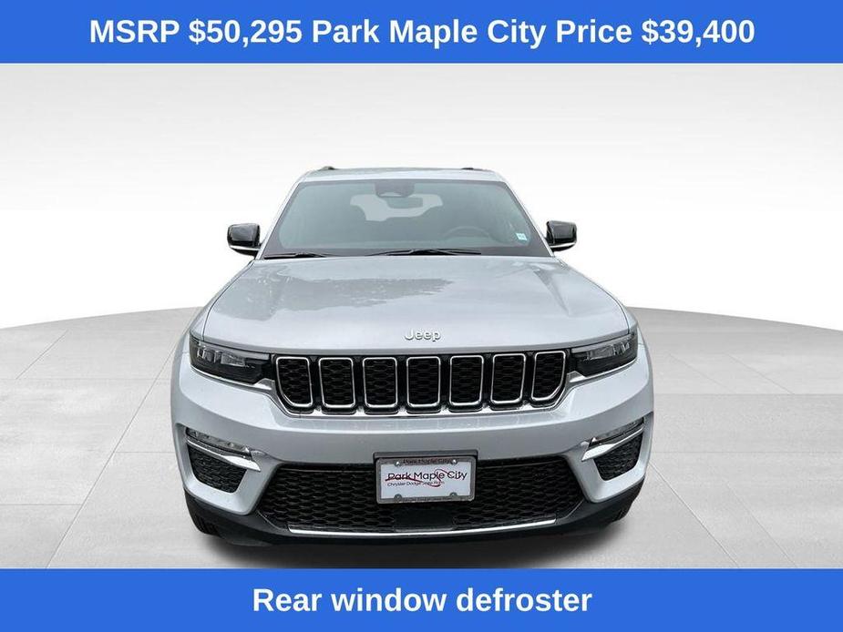 new 2024 Jeep Grand Cherokee car, priced at $39,400