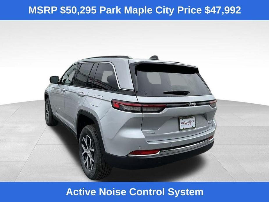 new 2024 Jeep Grand Cherokee car, priced at $39,992