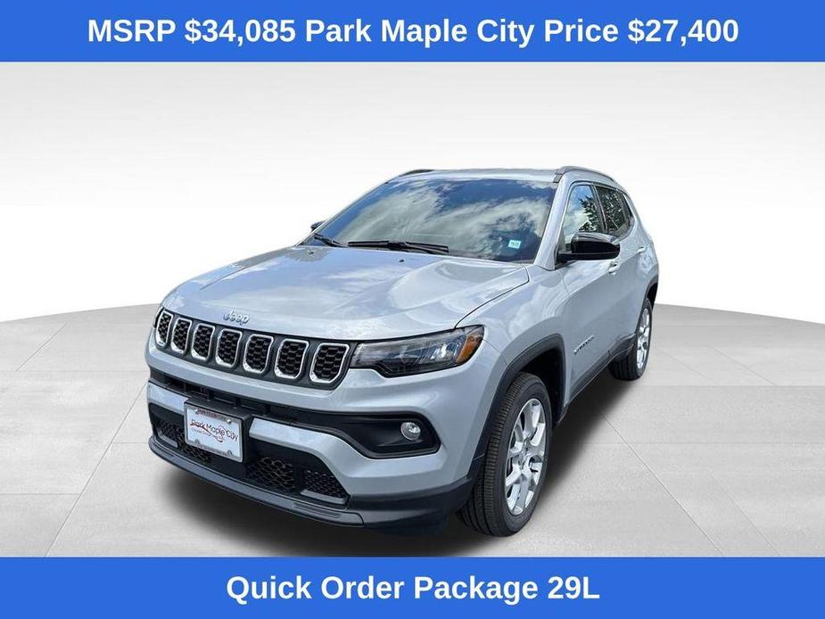 new 2024 Jeep Compass car, priced at $27,400