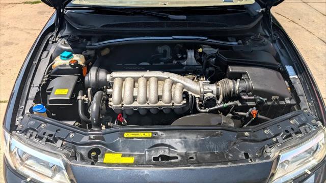used 2004 Volvo S80 car, priced at $4,495