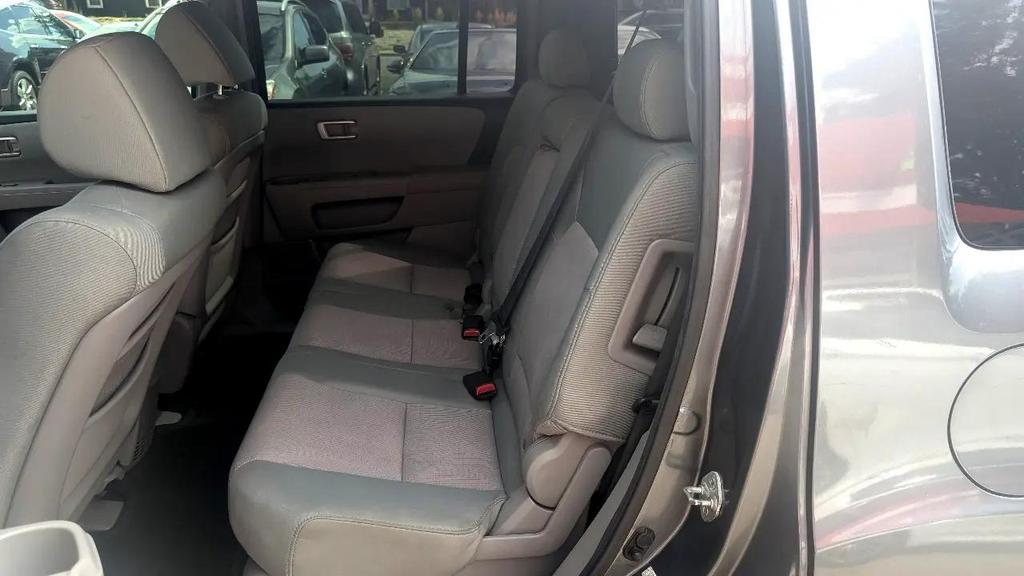 used 2010 Honda Pilot car, priced at $7,495