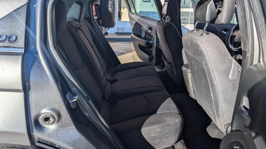used 2013 Chrysler 200 car, priced at $4,995
