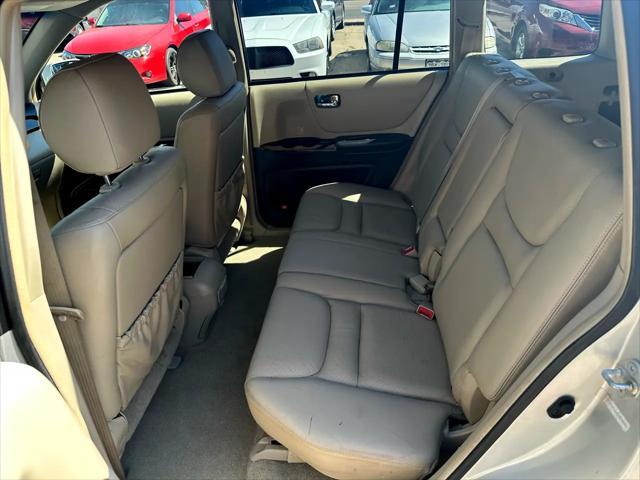 used 2002 Toyota Highlander car, priced at $5,995