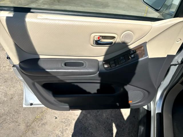used 2002 Toyota Highlander car, priced at $5,995