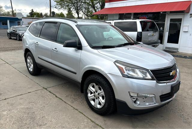 used 2017 Chevrolet Traverse car, priced at $9,495