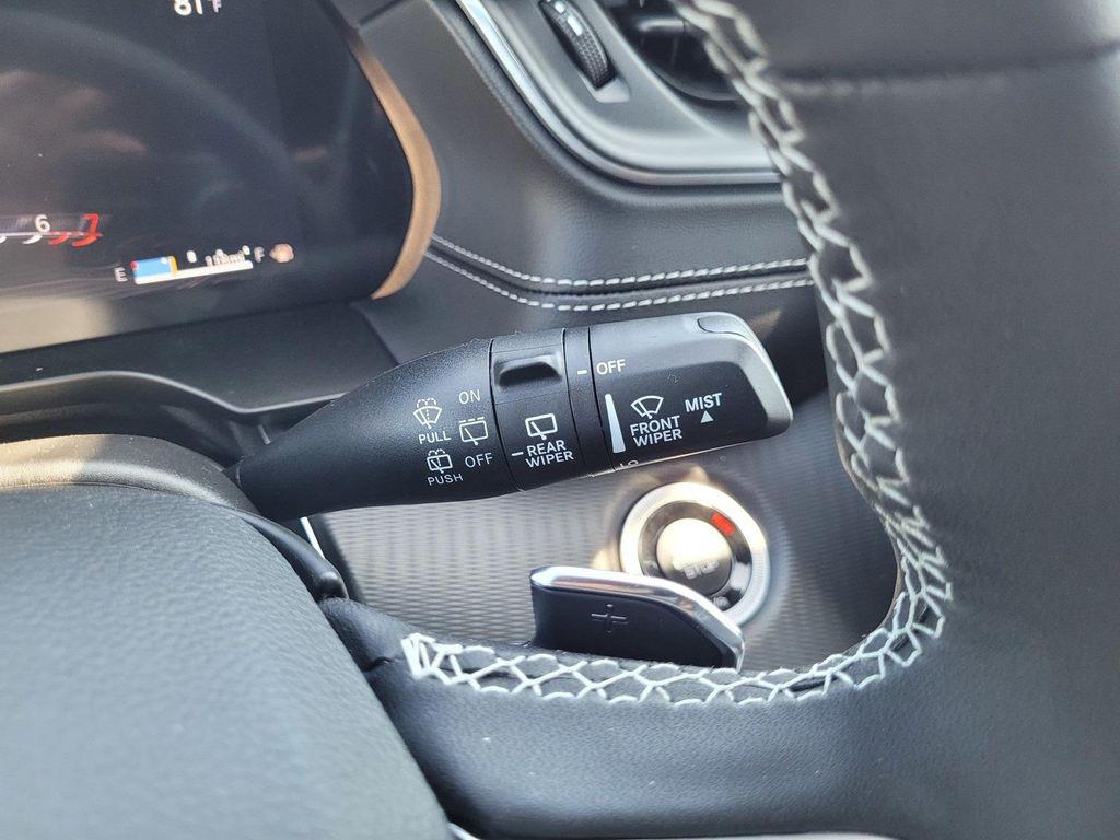 new 2025 Jeep Grand Cherokee L car