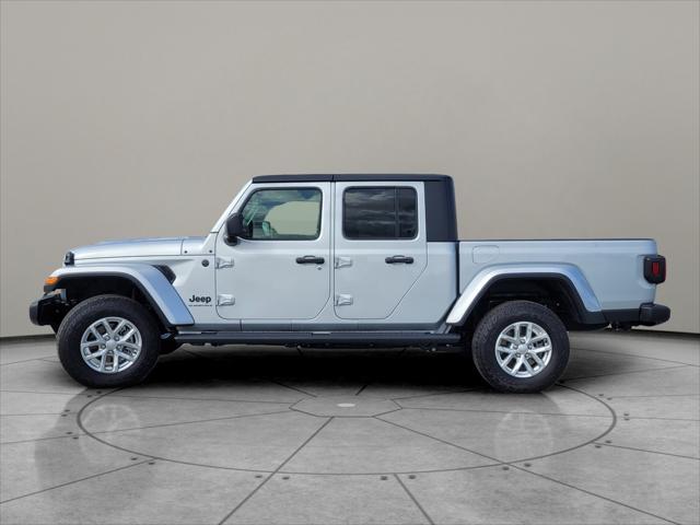 new 2023 Jeep Gladiator car, priced at $38,375