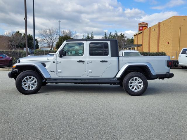 new 2023 Jeep Gladiator car, priced at $44,882