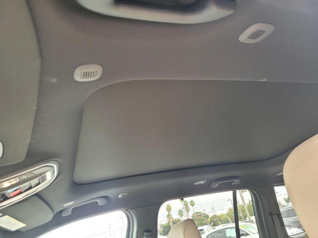 new 2025 Jeep Grand Cherokee car, priced at $49,995