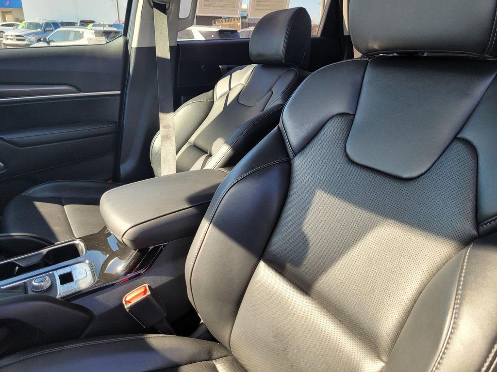 used 2024 Kia Telluride car, priced at $30,400