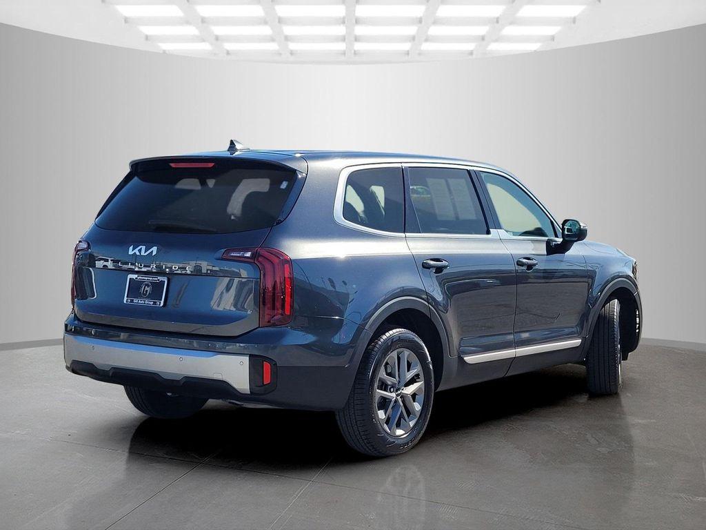 used 2024 Kia Telluride car, priced at $30,400