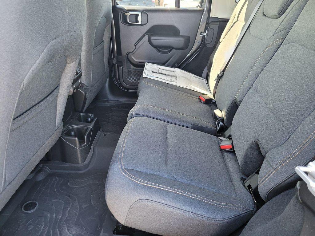 new 2025 Jeep Wrangler car, priced at $52,315