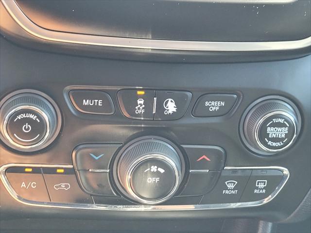 used 2021 Jeep Cherokee car, priced at $18,998