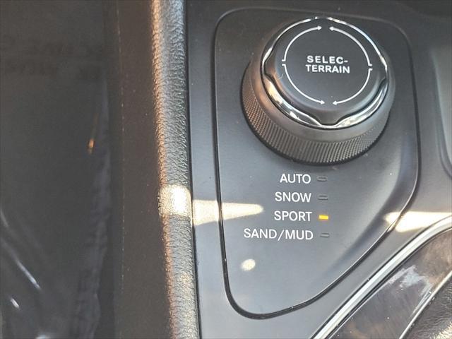 used 2021 Jeep Cherokee car, priced at $18,998