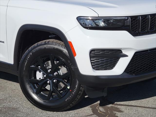 new 2025 Jeep Grand Cherokee car, priced at $46,630