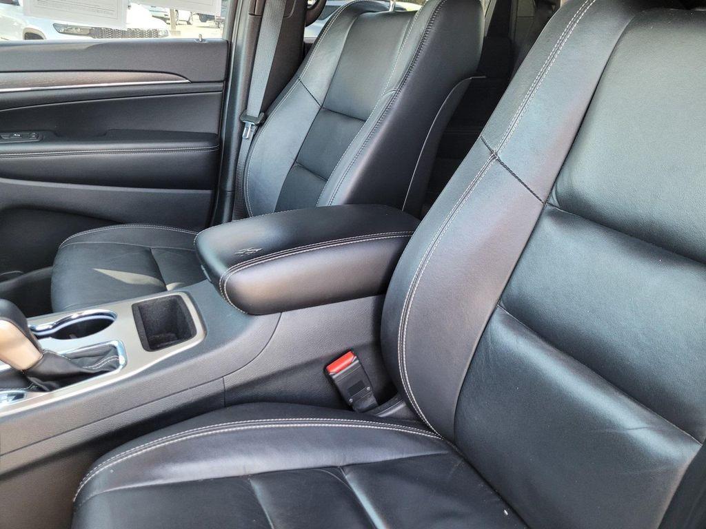 used 2017 Jeep Grand Cherokee car, priced at $17,497
