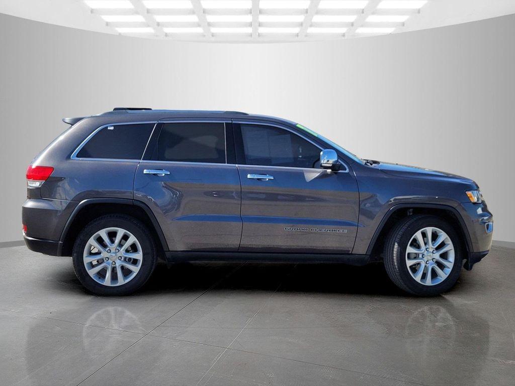 used 2017 Jeep Grand Cherokee car, priced at $17,497