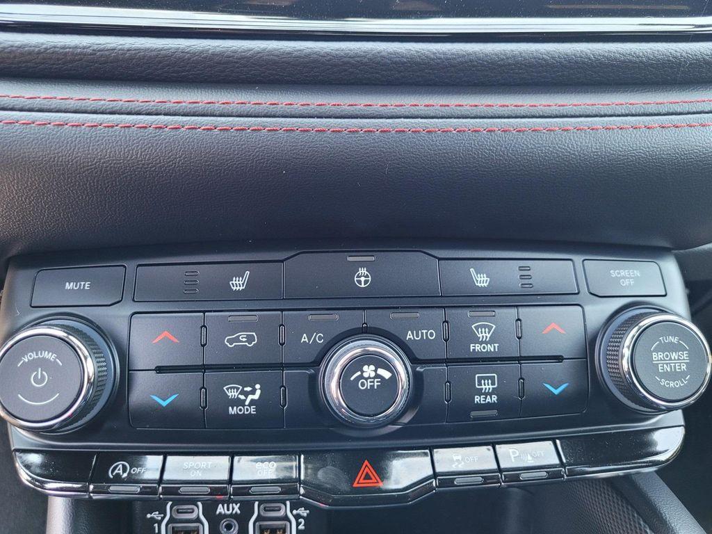 new 2025 Dodge Durango car, priced at $37,235