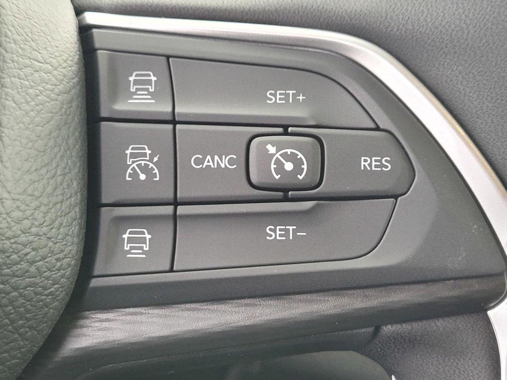 new 2025 Jeep Grand Cherokee car, priced at $43,125