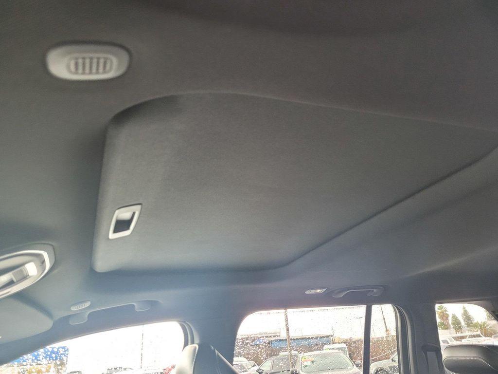 new 2025 Jeep Grand Cherokee car, priced at $43,125