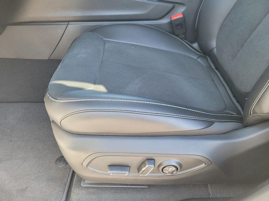 new 2025 Jeep Grand Cherokee car, priced at $42,745