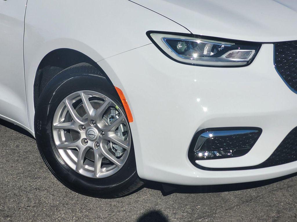 new 2026 Chrysler Pacifica car, priced at $42,635