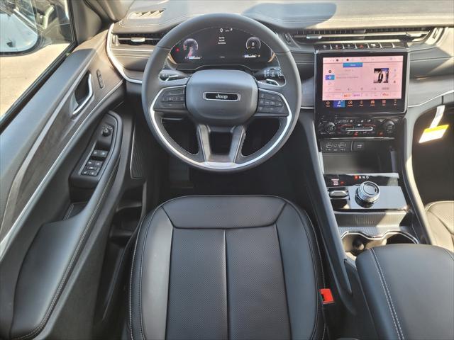 new 2025 Jeep Grand Cherokee car