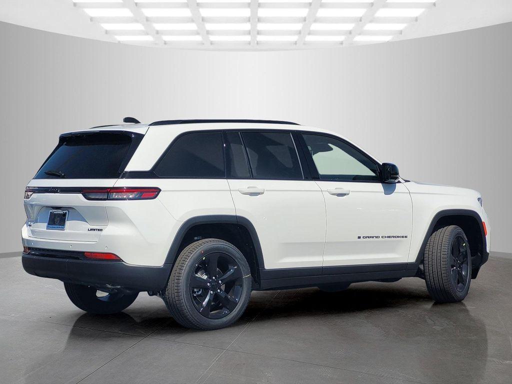 new 2025 Jeep Grand Cherokee car, priced at $54,348