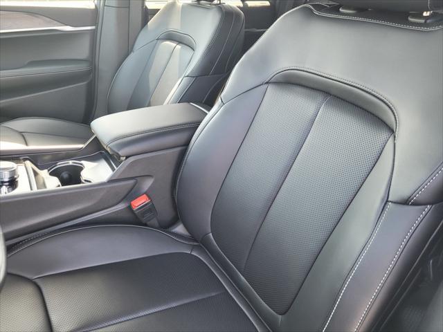 new 2025 Jeep Grand Cherokee car