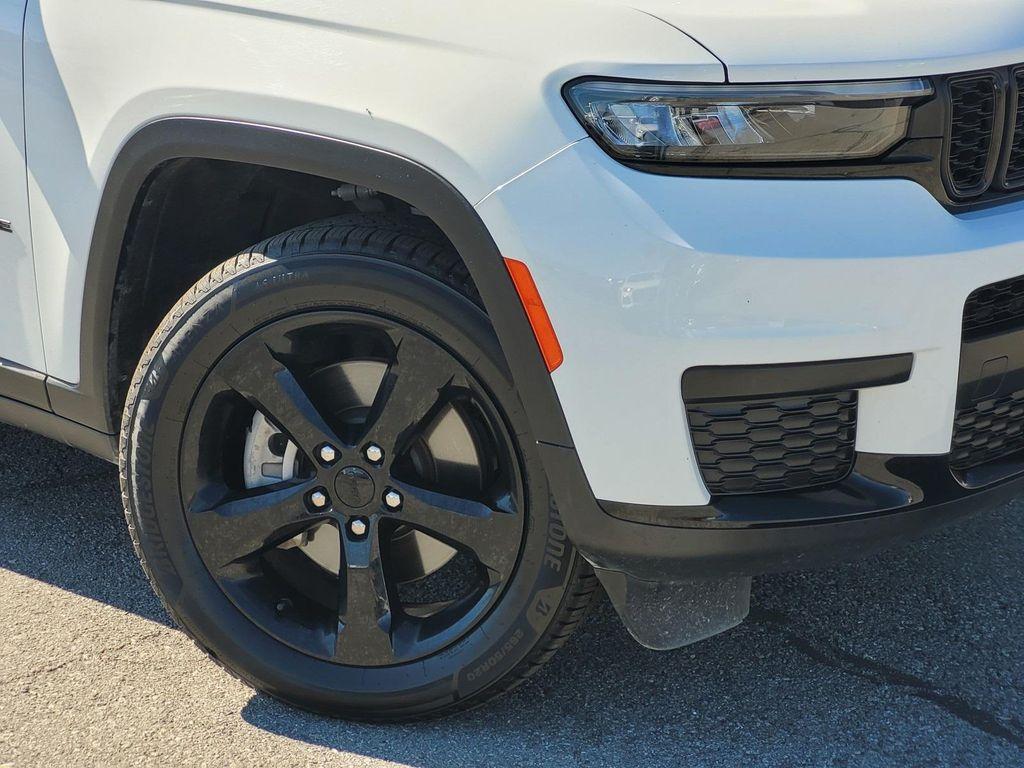 used 2023 Jeep Grand Cherokee L car, priced at $27,798