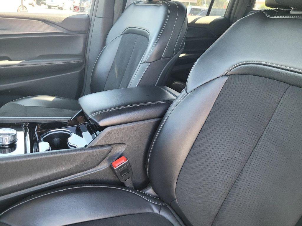 used 2023 Jeep Grand Cherokee L car, priced at $27,798