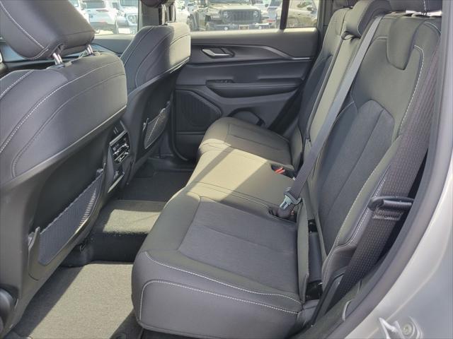 new 2025 Jeep Grand Cherokee car, priced at $41,625