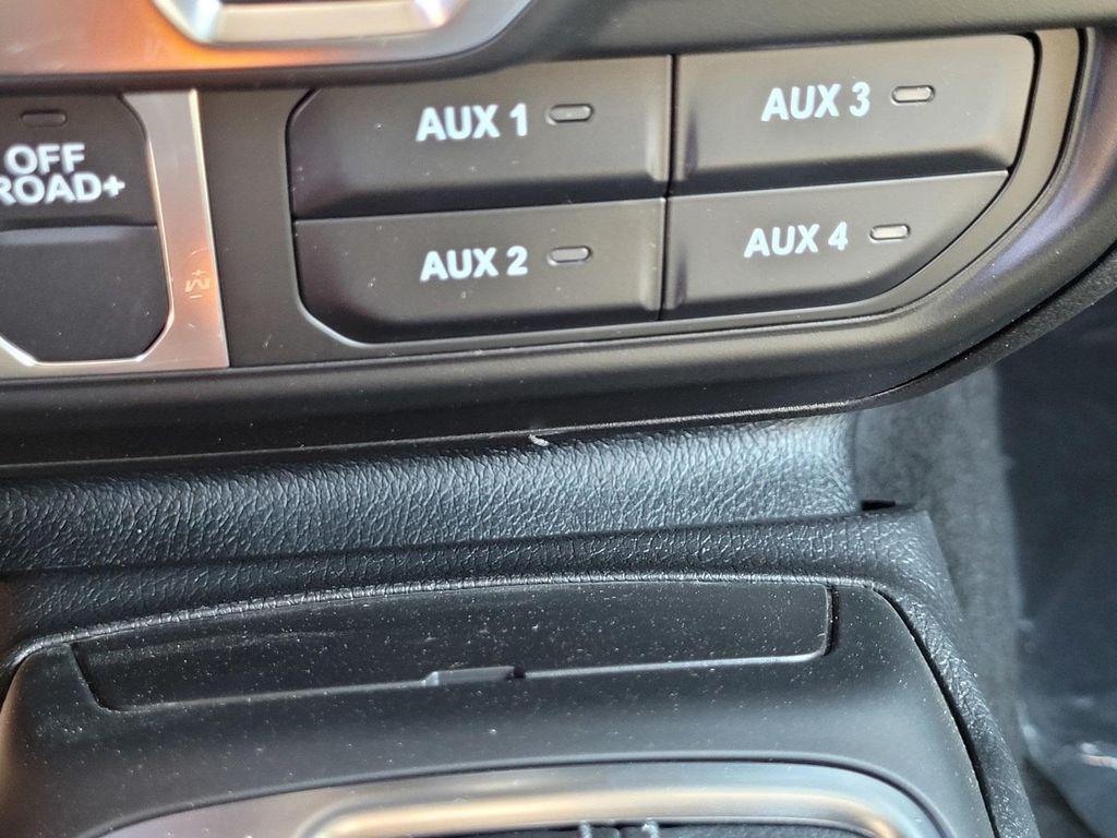 new 2025 Jeep Wrangler car, priced at $53,425