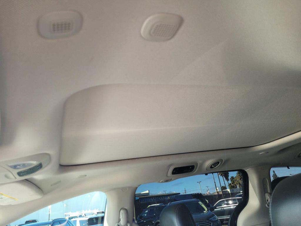 used 2020 Chrysler Pacifica car, priced at $23,600