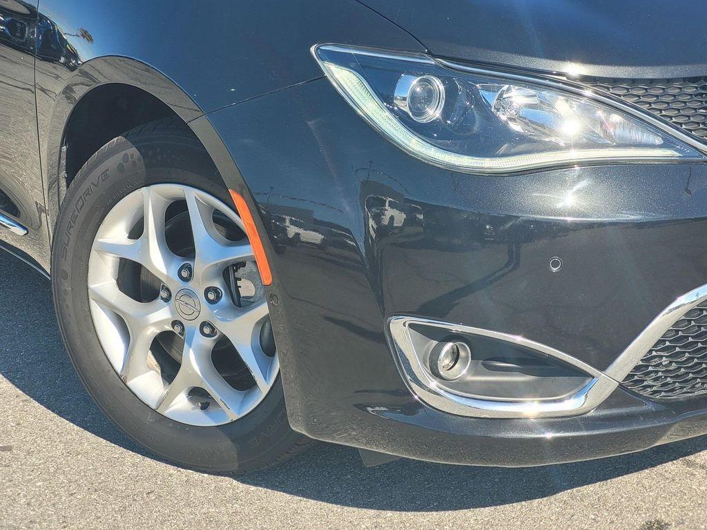 used 2020 Chrysler Pacifica car, priced at $23,600