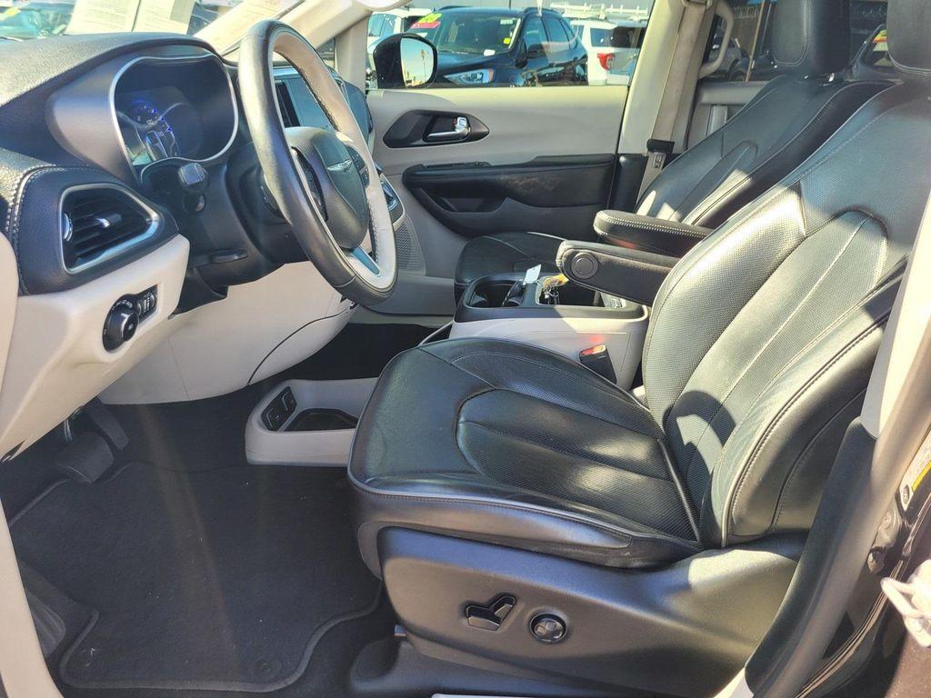 used 2020 Chrysler Pacifica car, priced at $23,600