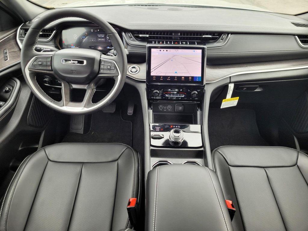 new 2025 Jeep Grand Cherokee car, priced at $53,210