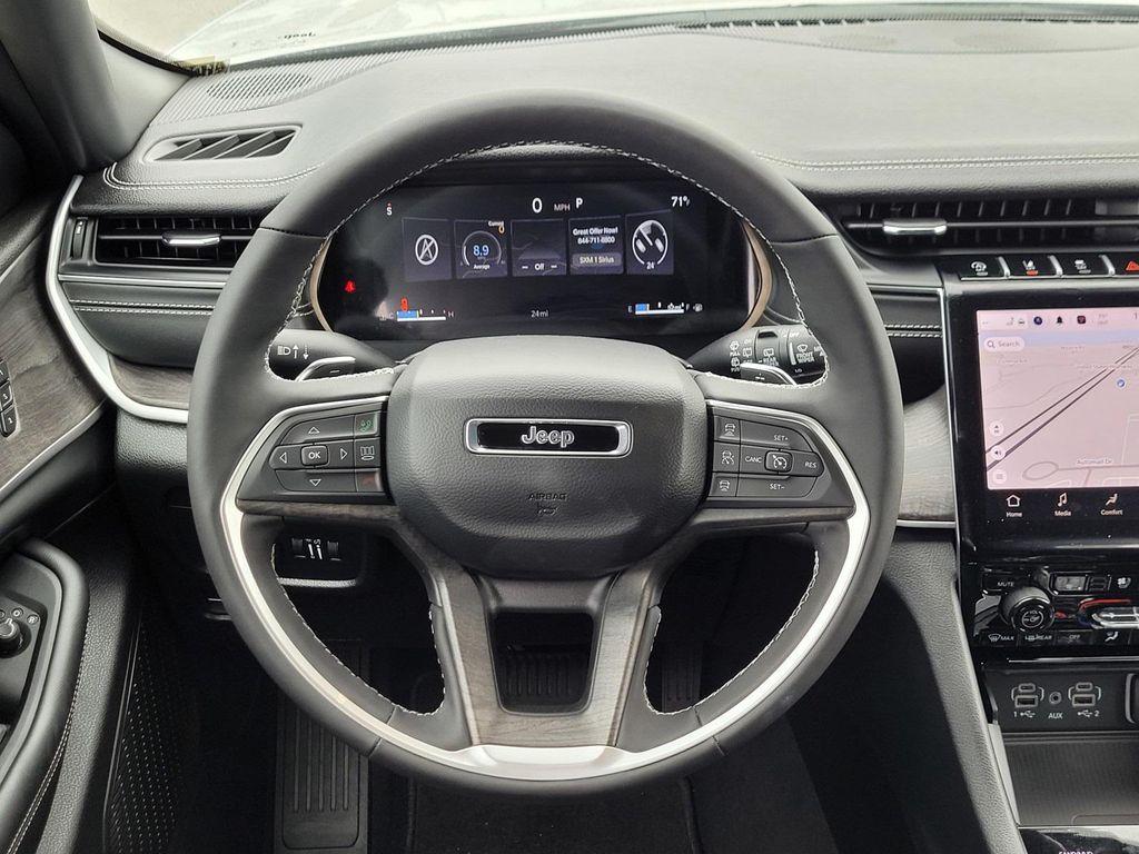 new 2025 Jeep Grand Cherokee car, priced at $53,210