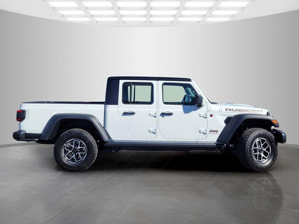 new 2025 Jeep Gladiator car, priced at $47,995