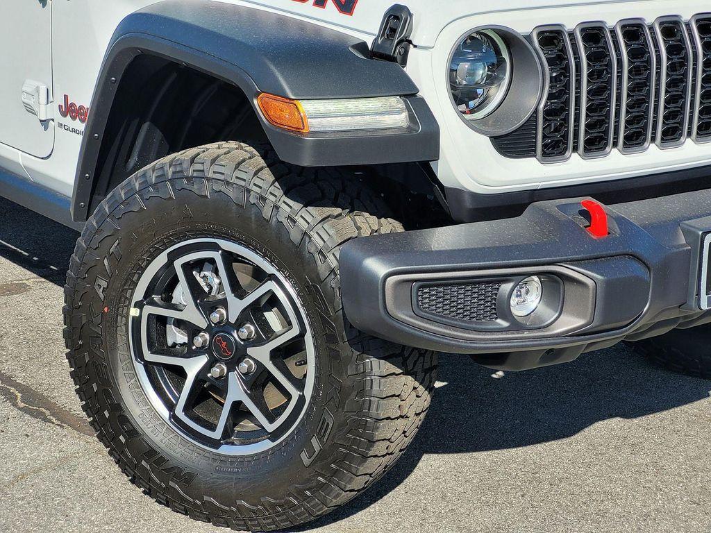 new 2025 Jeep Gladiator car, priced at $47,995