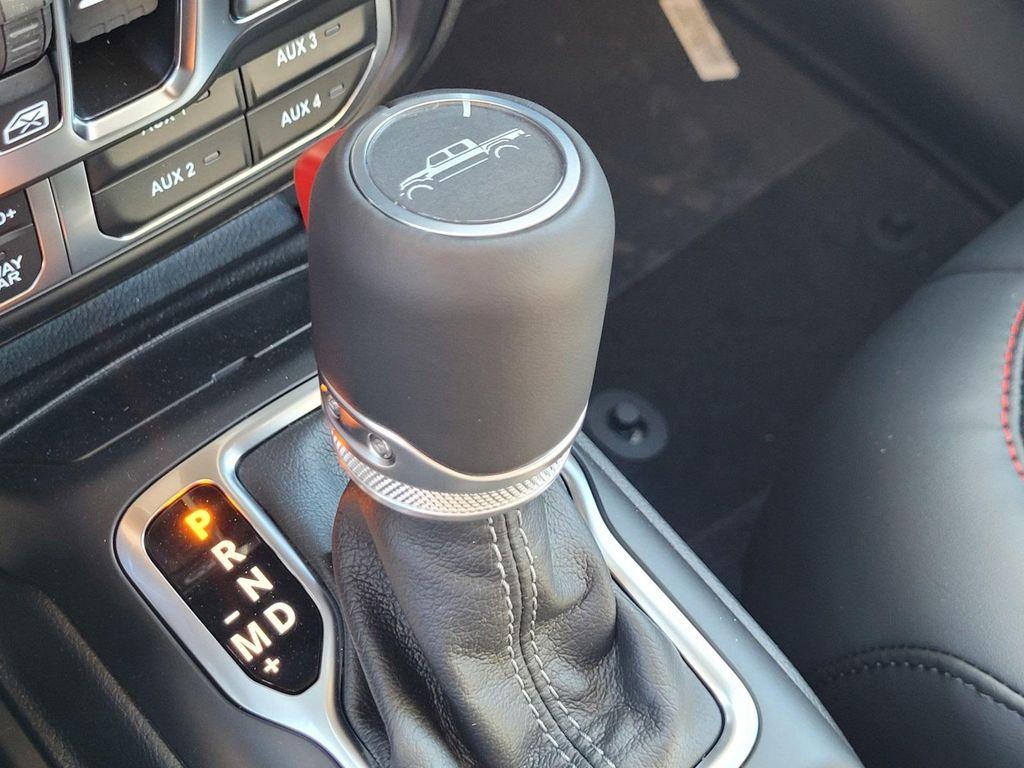 new 2025 Jeep Gladiator car, priced at $47,995