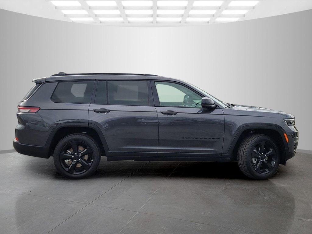 new 2025 Jeep Grand Cherokee L car, priced at $57,005